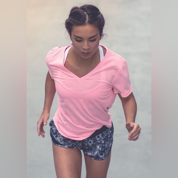 Lululemon B.F.T. Striped Workout Heathered Bleached Coral - Picture 3 of 11